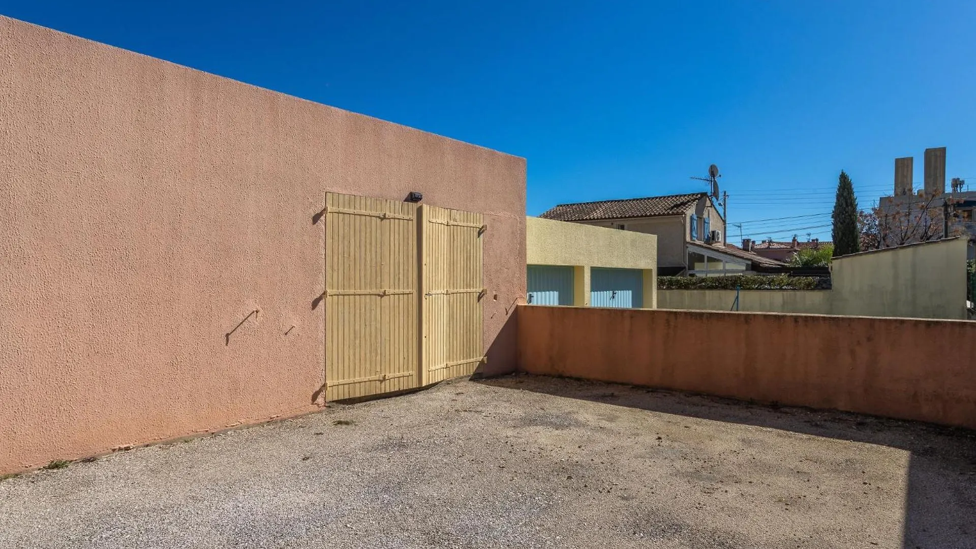 Holiday Home Les Iris By Interhome Carqueiranne