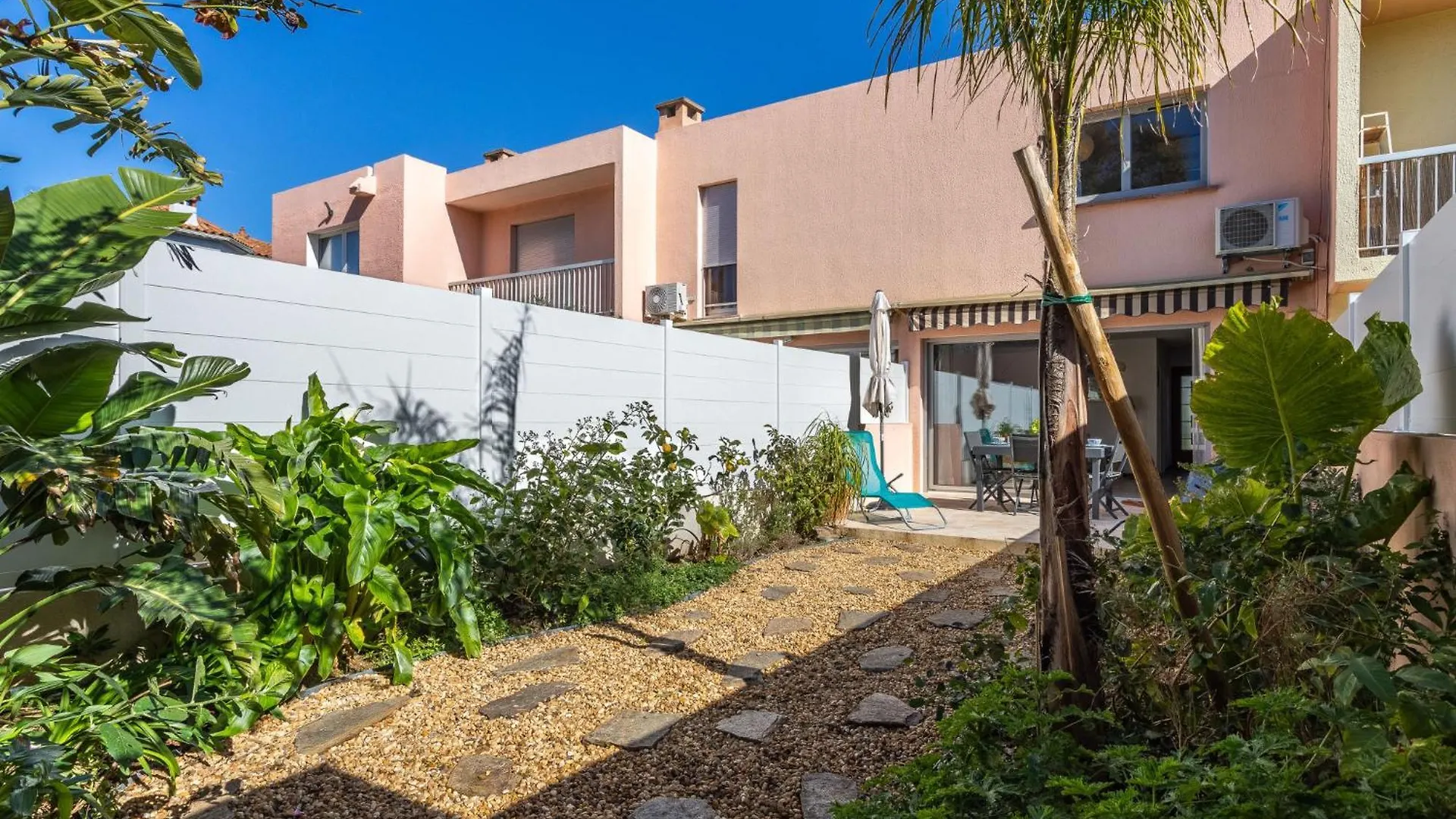 Holiday Home Les Iris By Interhome Carqueiranne 0*,  França